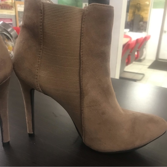 BellaMarie Ankle Boots - Picture 2 of 16